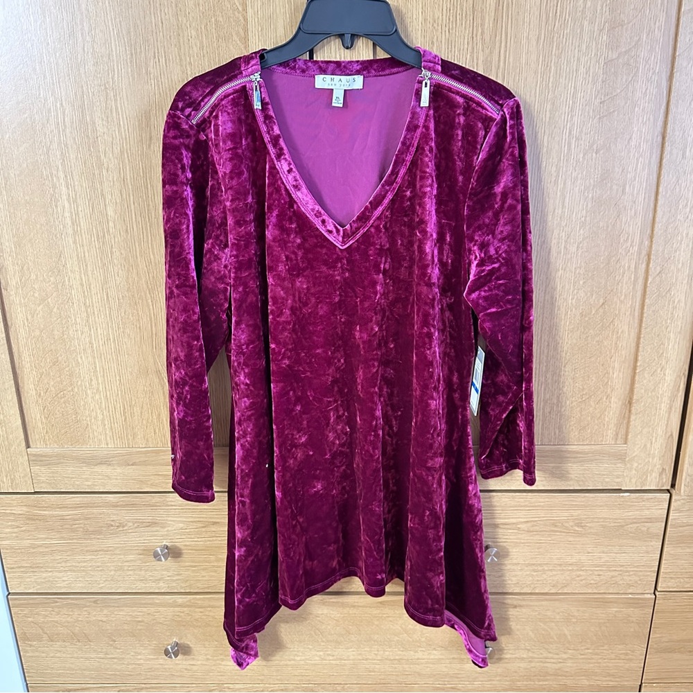 Brand New With Tags Women’s Chaus Burgundy Velvet Blouse
